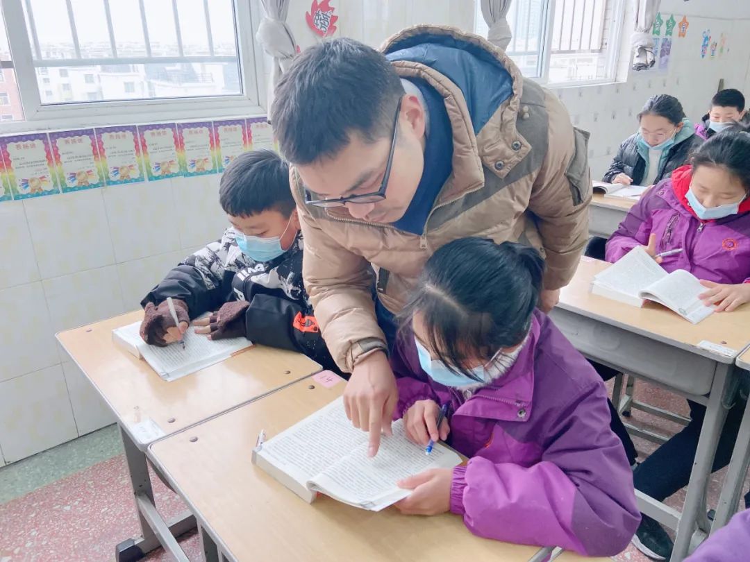師生共讀一本書——洛陽東外小學部“滿天星”閱讀計劃