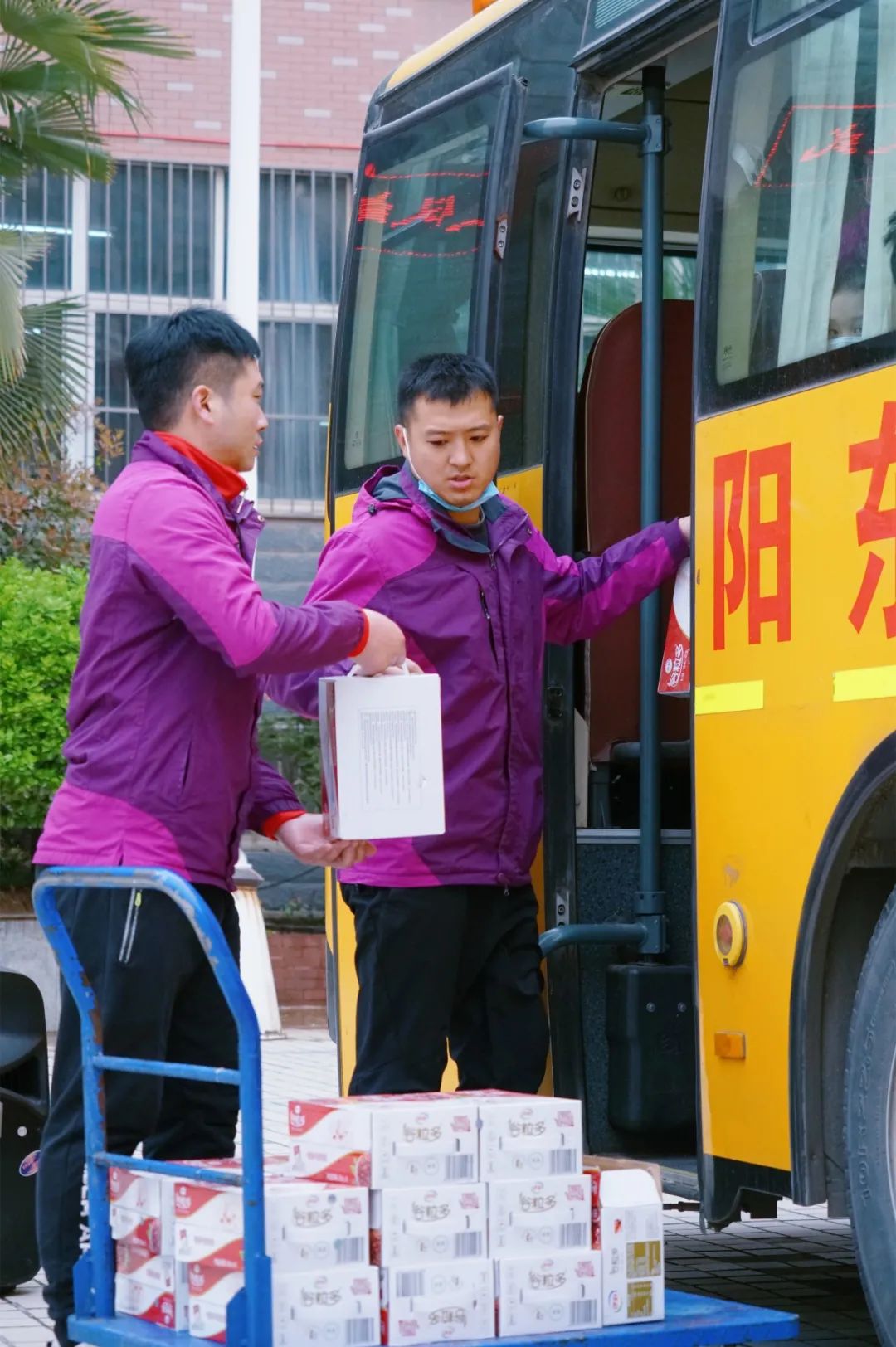 遇見春天 感受牧場(chǎng)生命能量—洛陽東外小學(xué)部研學(xué)系列活動(dòng)(二)