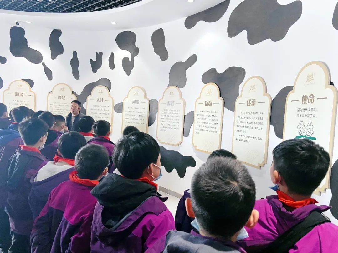 遇見春天 感受牧場(chǎng)生命能量—洛陽東外小學(xué)部研學(xué)系列活動(dòng)(二)