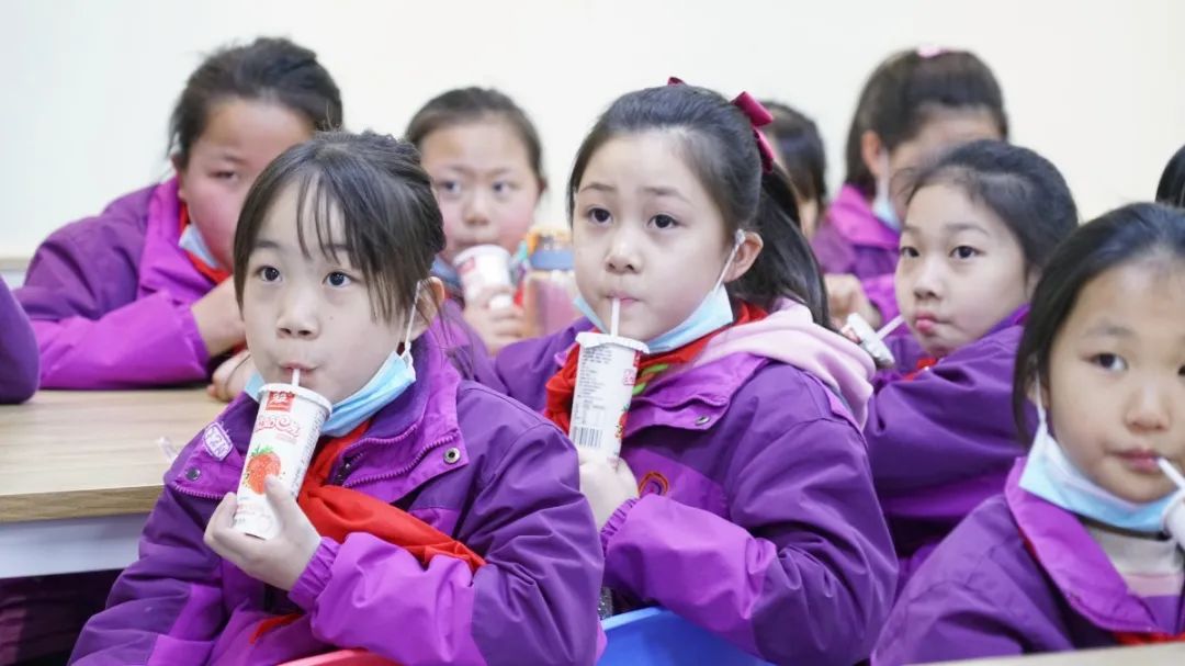 遇見春天 感受牧場(chǎng)生命能量—洛陽東外小學(xué)部研學(xué)系列活動(dòng)(二)