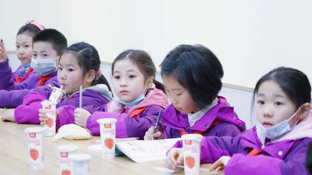 遇見春天 感受牧場(chǎng)生命能量—洛陽東外小學(xué)部研學(xué)系列活動(dòng)(二)